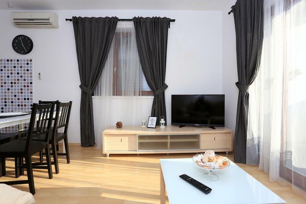 First Apartment Задар Екстериор снимка
